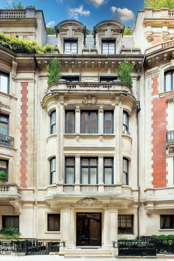 Lavish Beaux Arts Style TownhouseBring your architect to create your dream single family masterpiece !