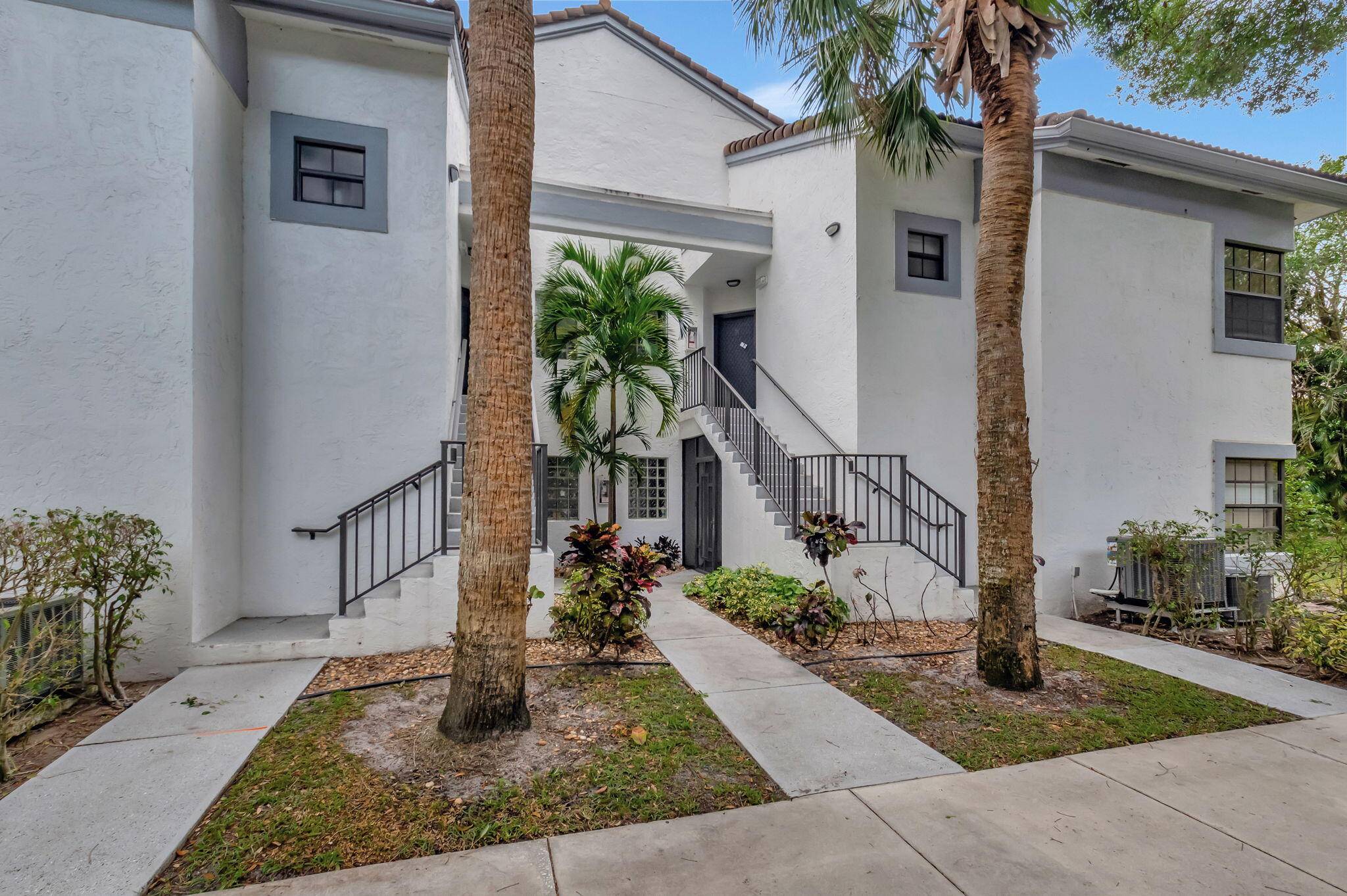 Priced to sell ! This corner unit is located on the second floor and boasts three full bedrooms, two full bathrooms and a split floor plan making it perfect for ...