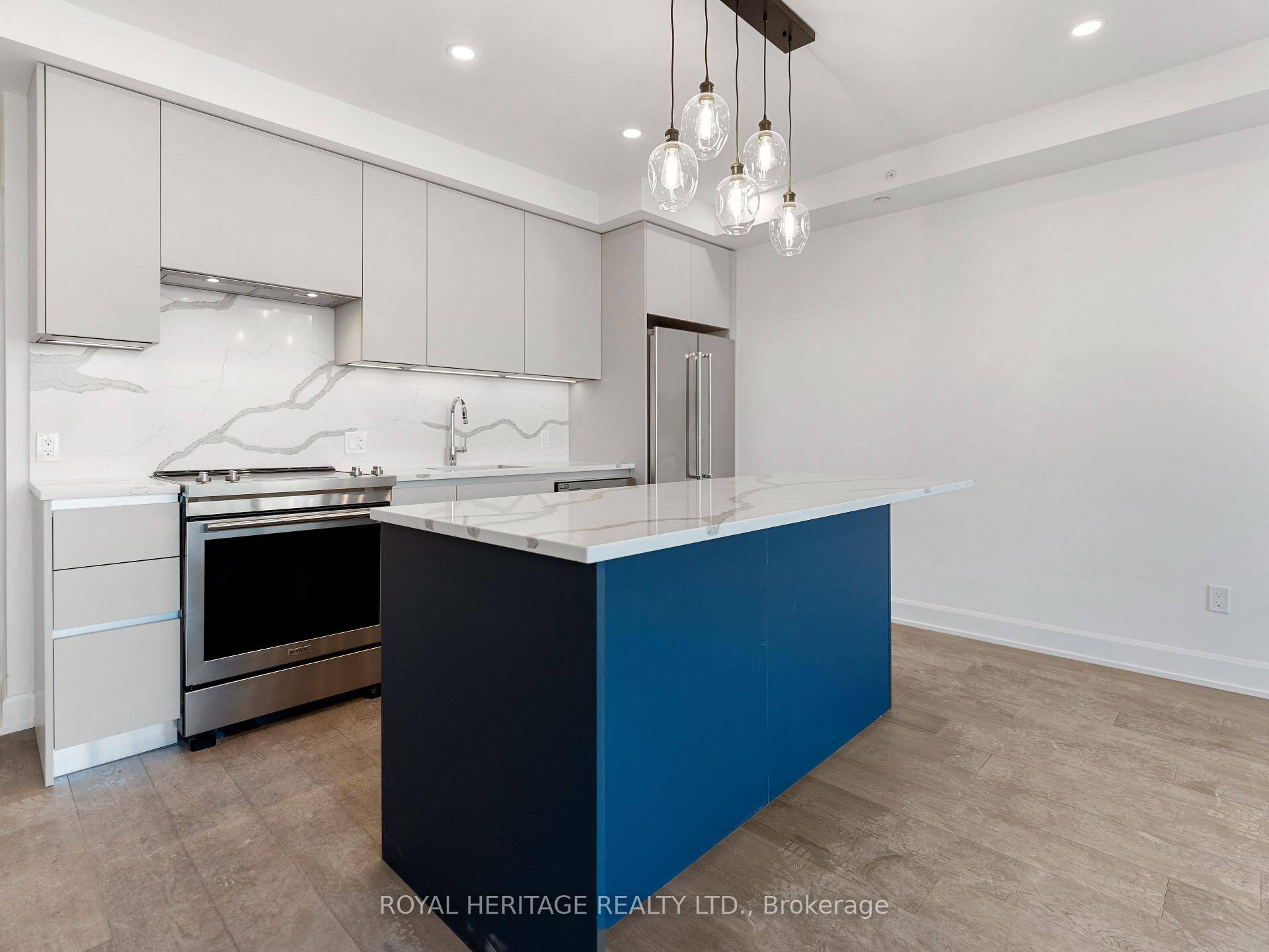 EAST CITY ELEGANCE This is suite number, 407 1 bedroom den, 2 full baths This brand new development is a contemporary interpretation of the original hospital legacy of masonry architecture.