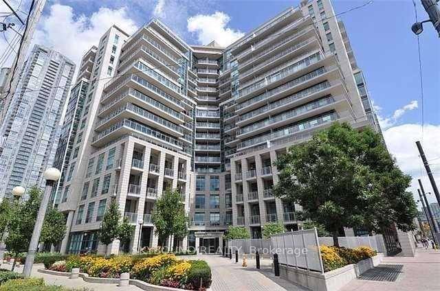 Welcome To The Aqua On The Waterfront !