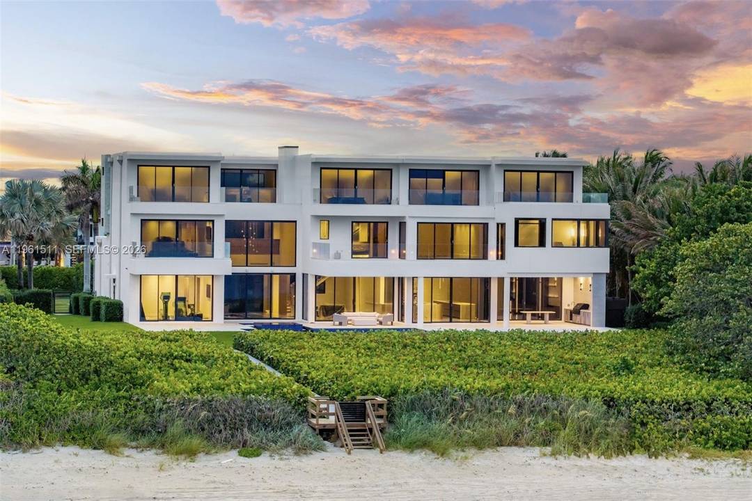 Rising above the Atlantic along Florida s famed Millionaire s Mile, this ocean to Intracoastal estate is a triumph of scale amp ; sophistication, ranking among the most significant waterfront ...