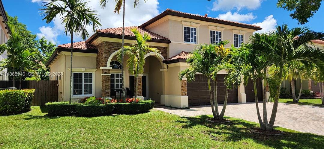 Estates at Mendecino grand home, lowest priced in the Sud Division.