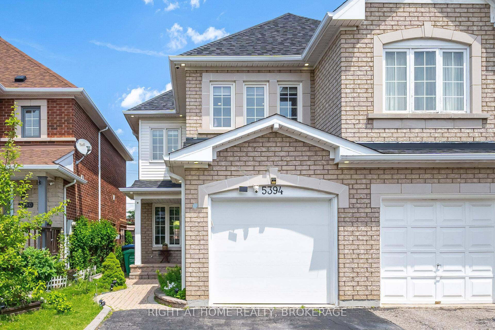 Welcome to this beautifully updated modern home nestled in a well established neighbourhood.