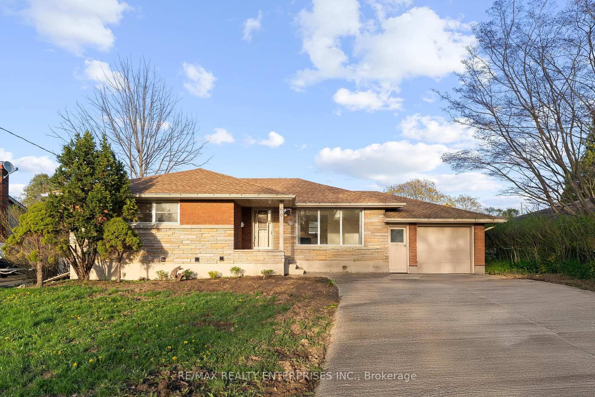 Beautifully renovated detached bungalow on a large 60 x 100 ft lot in the desirable North End of St.