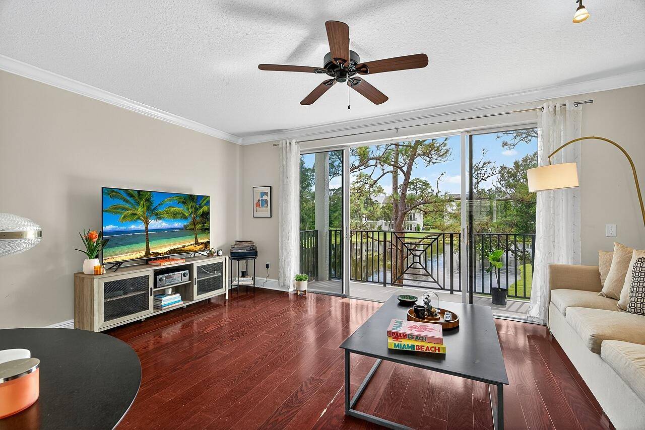 Ideal 2 bedroom suite plan !