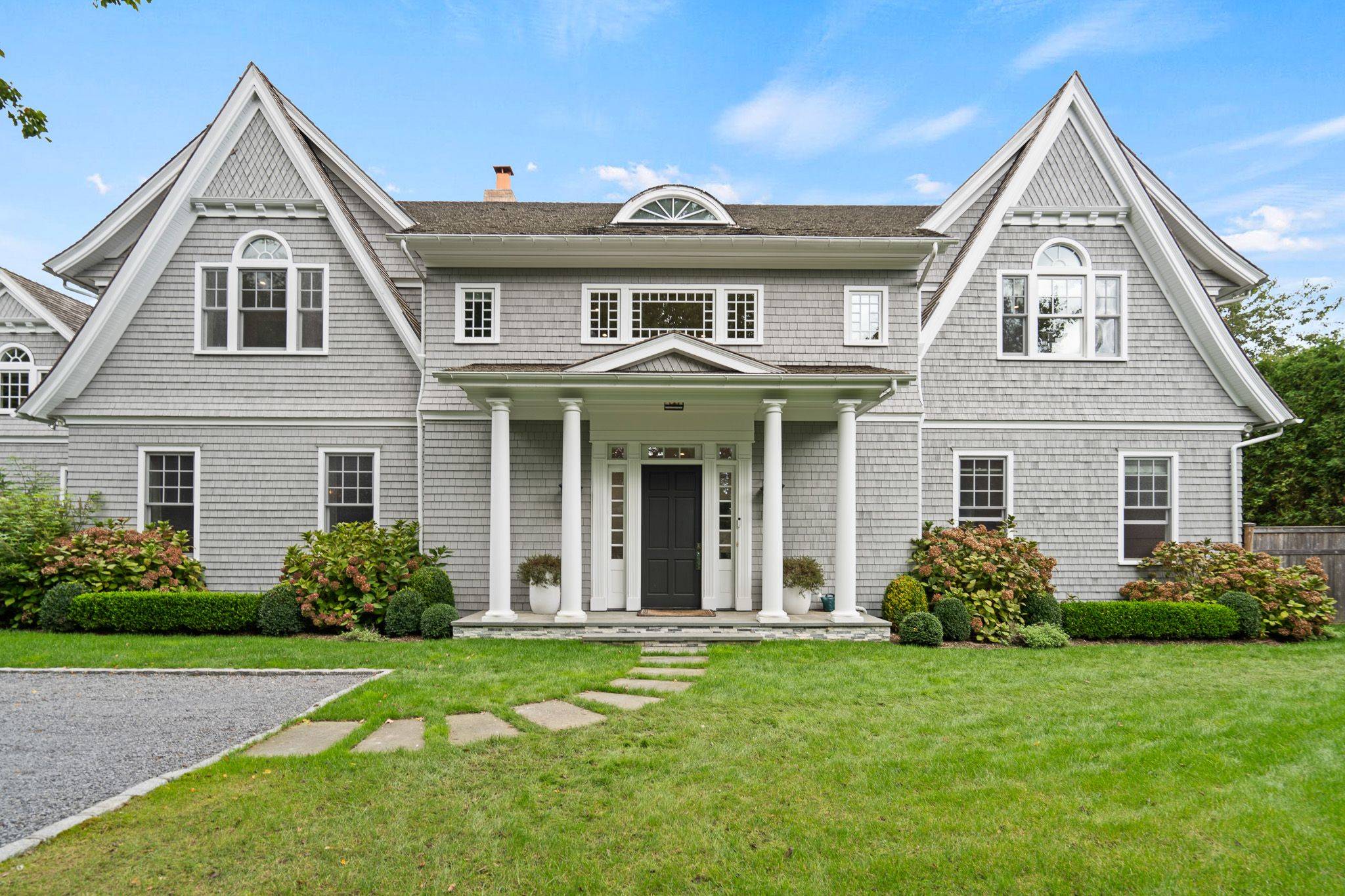 Newly Renovated 6 Bedroom Transitional Southampton Village Home