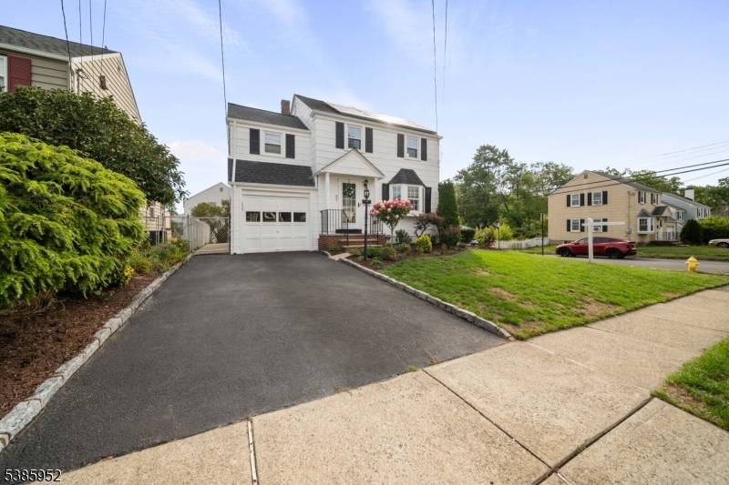 Welcome to this charming 3 bedroom, 1.