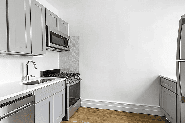 Please Check your Spam Folder if you don t see a response within a few minutes of submitting an inquiry Welcome to 225 13th Street, a thoughtfully updated 1 bedroom, ...