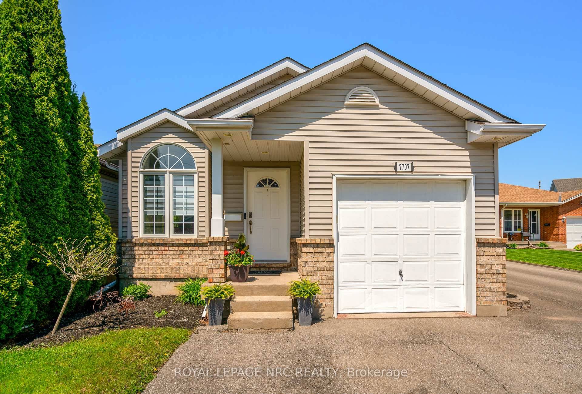 Welcome to this beautifully maintained 4 level backsplit located in a desirable north Niagara Falls neighbourhood, just minutes from the Thorold Stone exit of the QEW.