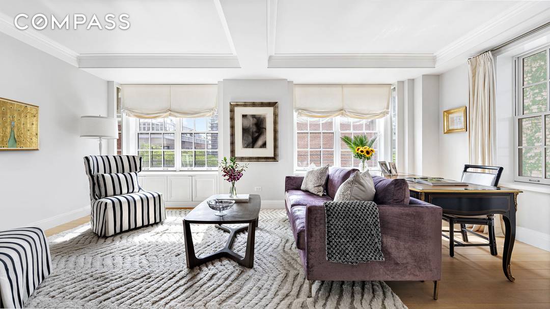 Mint Condition 2 Bedroom Convertible Home Office at The Philip House This mint condition 2 bedroom, 2.