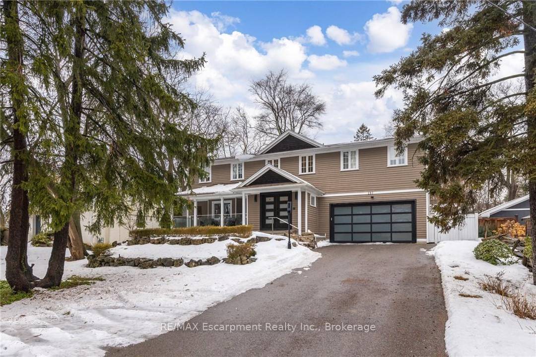 This completely renovated contemporary residence represents the pinnacle of modern design and sophisticated living in one of Oakville's most desirable locations of Old Oakville.