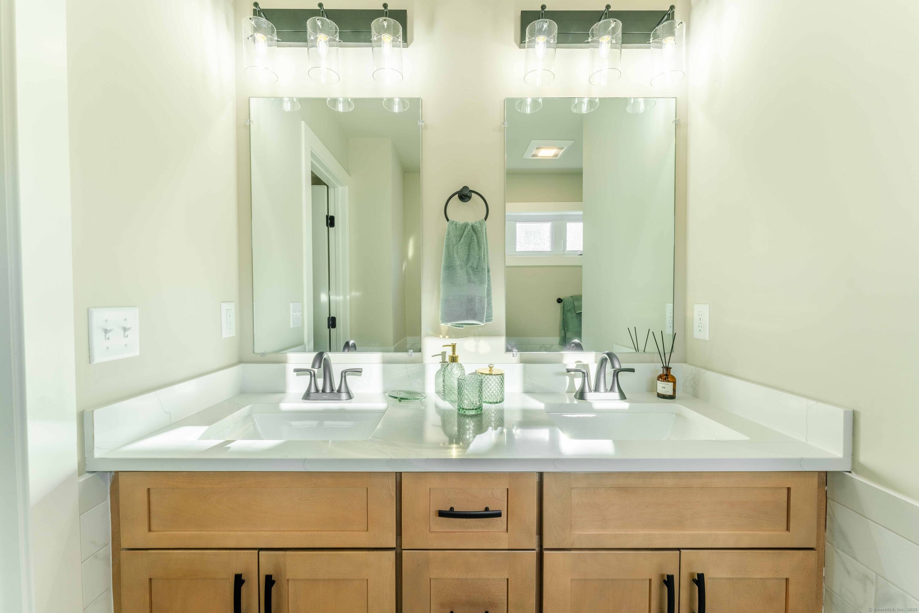 BEAUTIFUL CUSTOM BUILT CONDOMINIUMS IN A SCENIC AREA OF DAYVILLE !