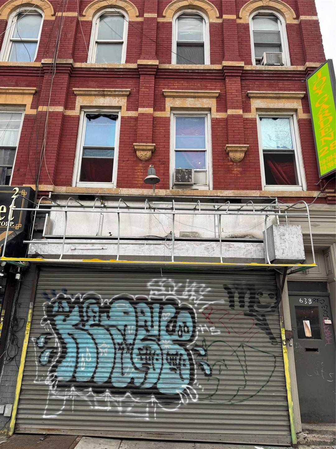 BIG BEAUTIFUL BRICK BUILDING ON BLAKE AVE.