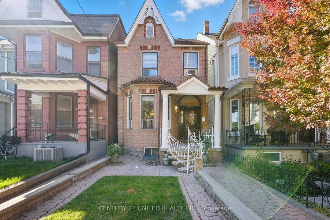 Welcome to 226 Palmerston Ave in the heart of Trinity Bellwoods one of Toronto's prime neighbourhoods within walking distance to the hub of Little Italy and the vibrant corridors between ...