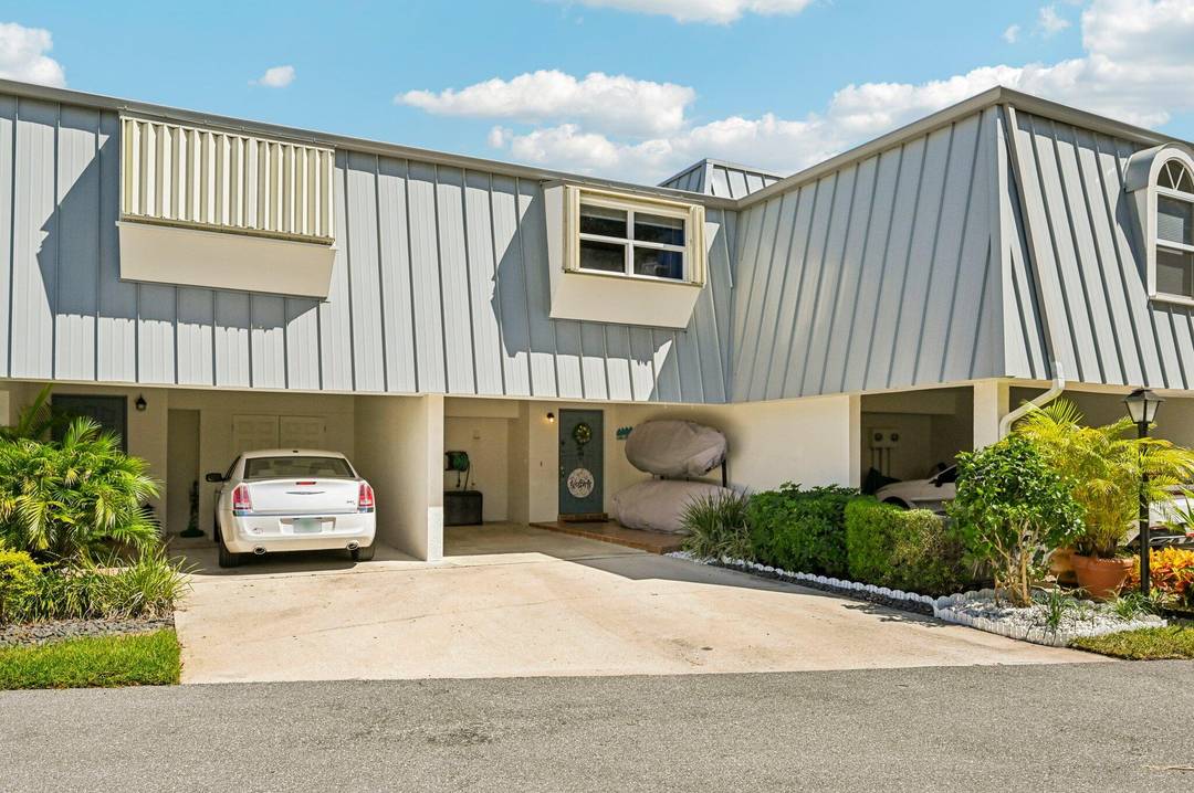 Welcome Home ! This charming, move in ready 3BR, 2Bth townhome is completely updated for worry free, modern living.