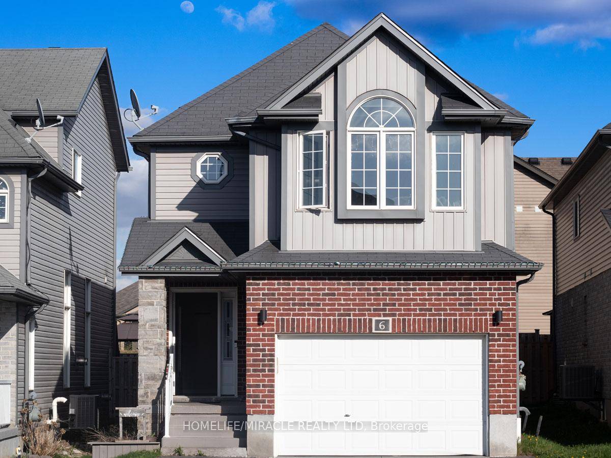 Don't miss this beautiful detached 4 1 bedroom home with 4 Bath in the sought after Huron Park neighborhood.