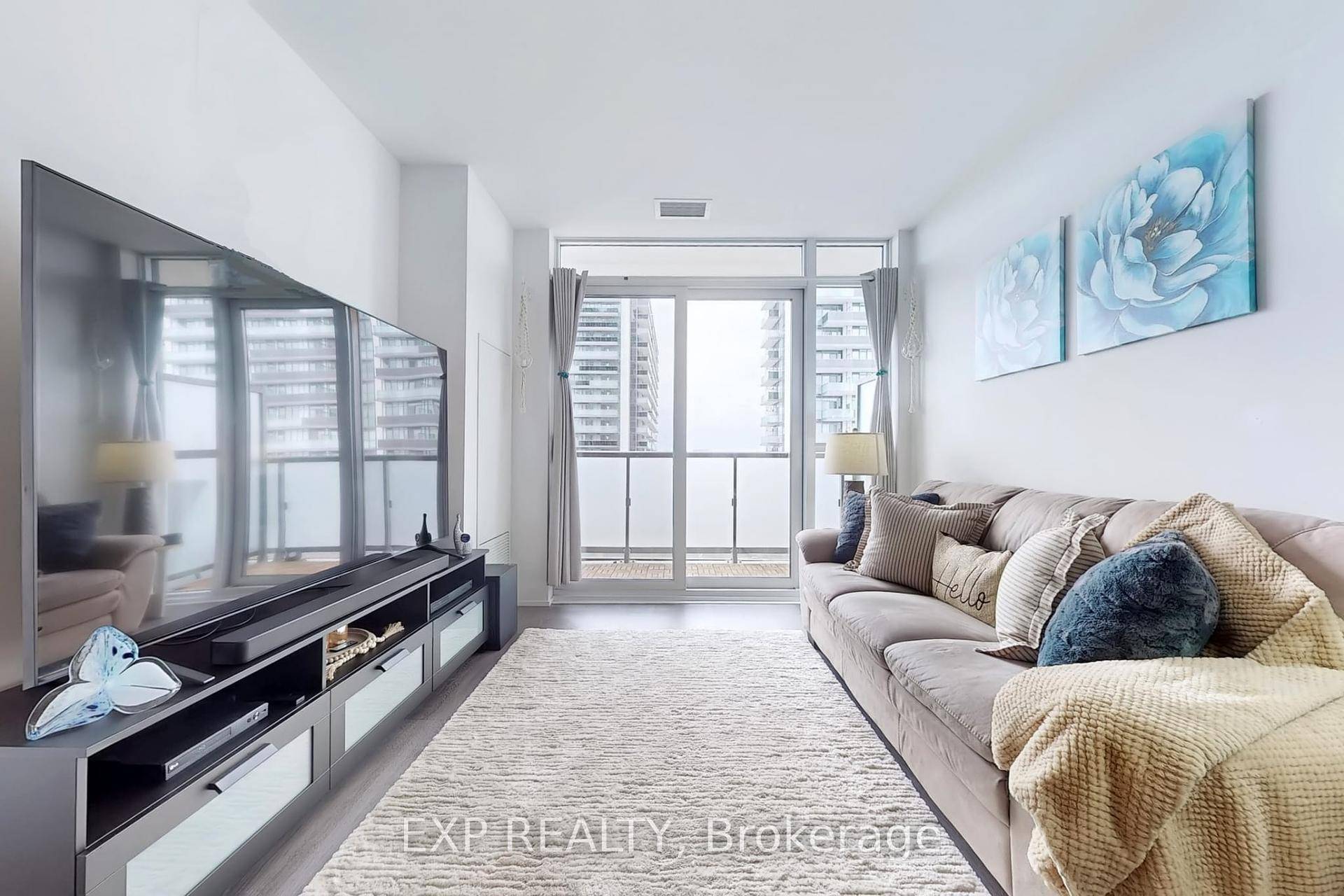 Modern and beautifully designed 1 1 bedroom condo with one parking spot located in the luxury style U.