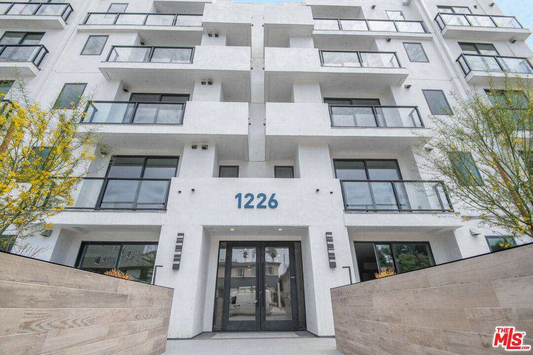 1226 S Bedford St 3.0 Beverlywood LA