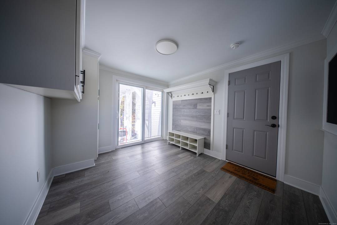 Charming Fully Renovated Cape Cod Home Welcome to your dream home !