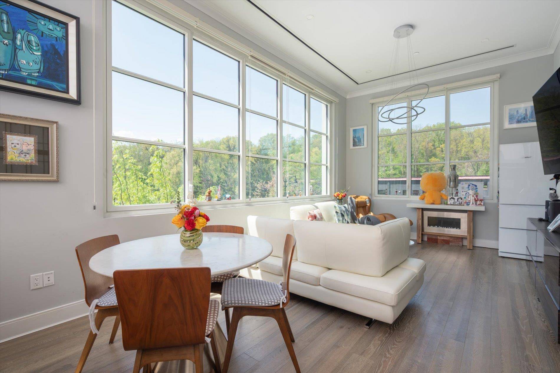 Waterfront Luxury at The Beacon at Garvies Point.