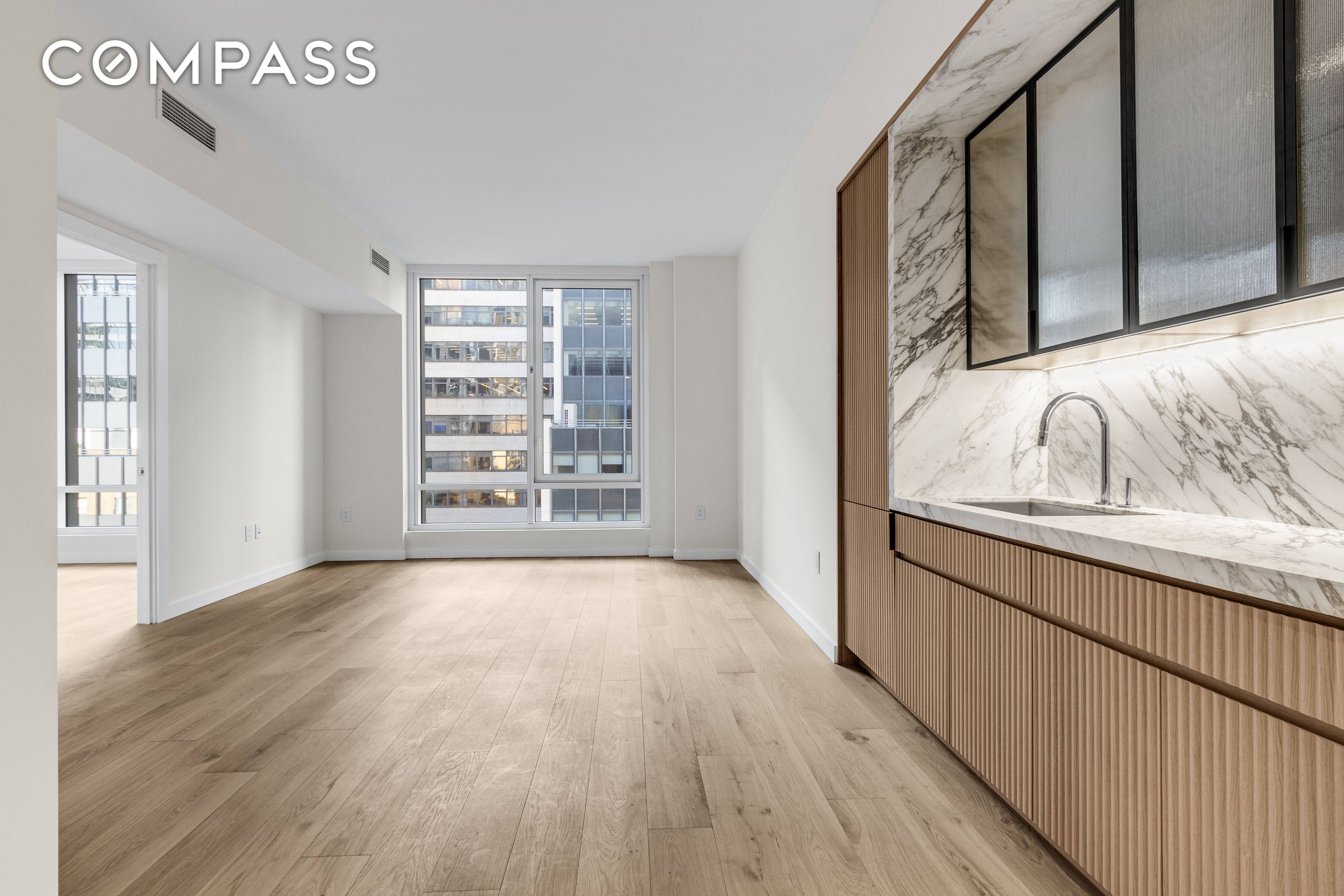 Monogram New York offers a collection of luxurious condominiums at 135 East 47th Street in Manhattan s vibrant New Midtown.