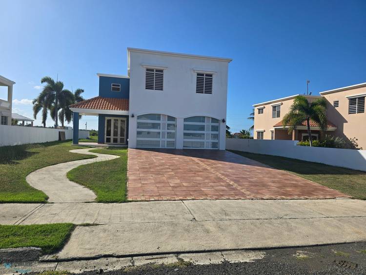 CALLE SIN NOMBRE House Isabela