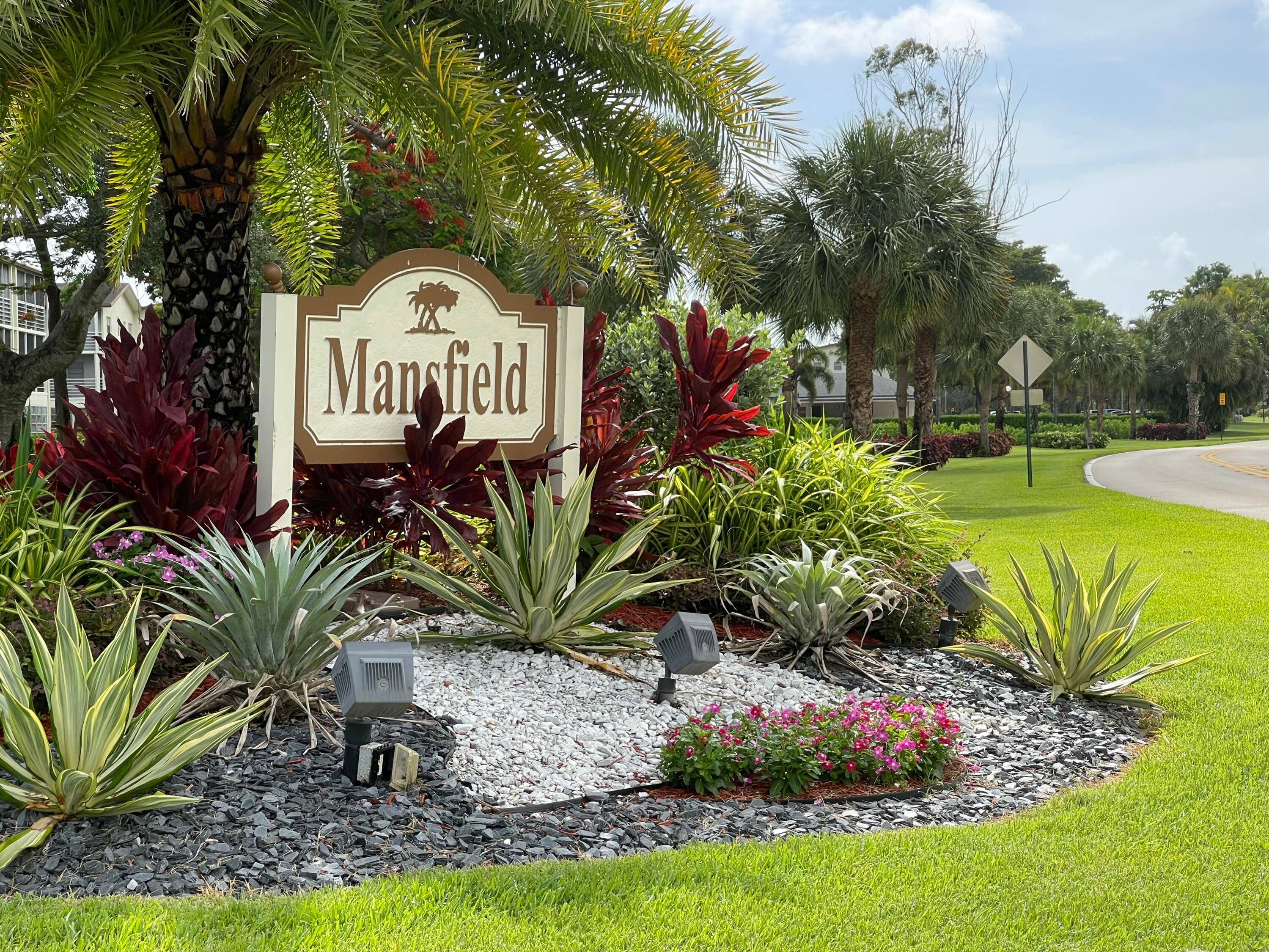 Welcome to this beautifully updated, move in ready 1 bedroom, 1.