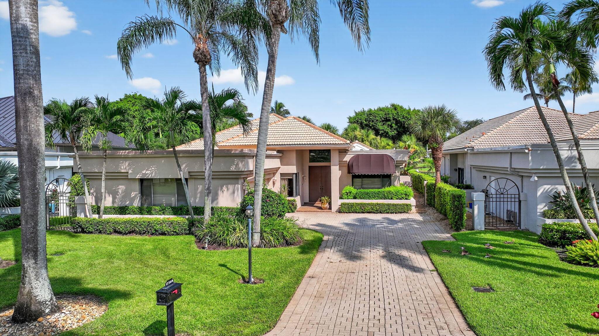 Lovely one story, 3 bedroom home located in the desirable ''concierge'' section of St.
