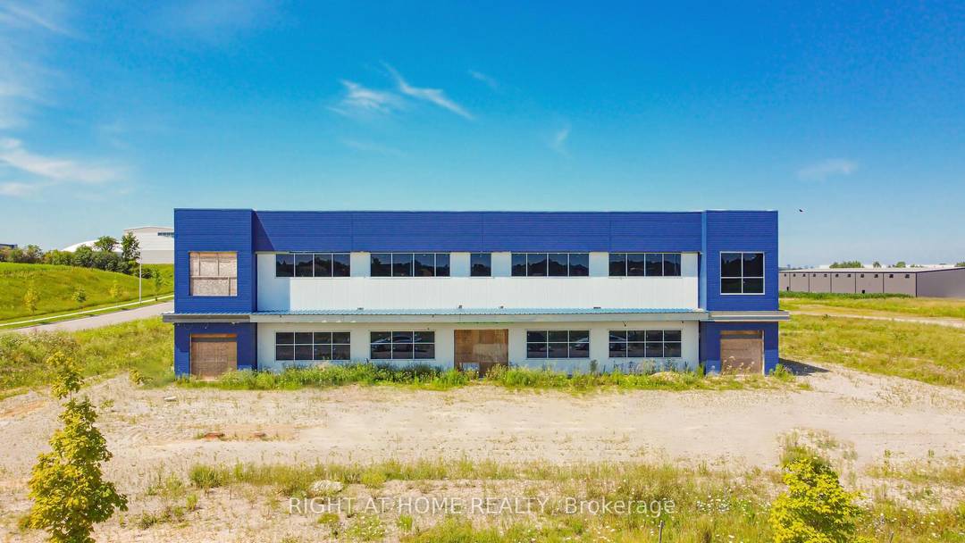 Rare opportunity offering of a special purpose facility ideal for R amp ; D, pharmaceutical, biotech, or advanced manufacturing in Innovation Park.