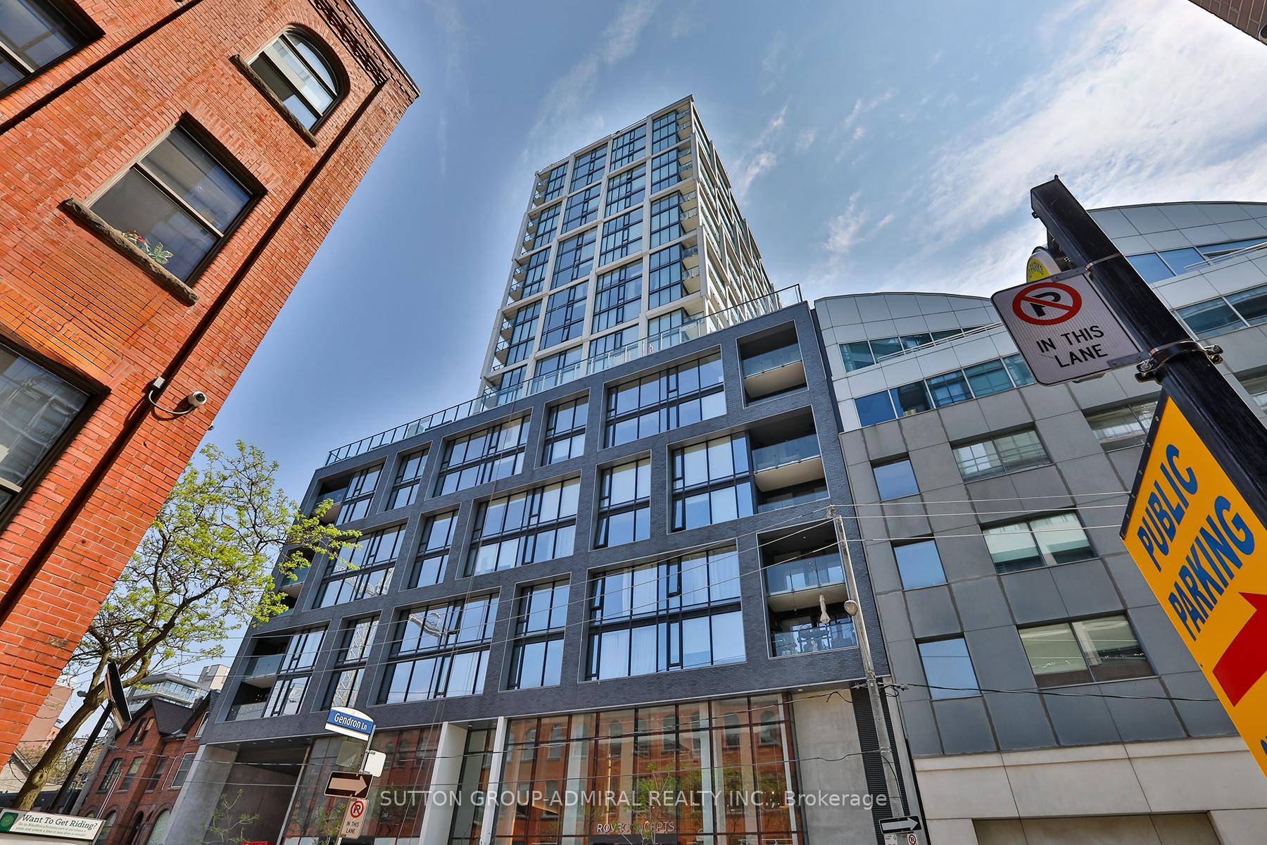 This Contemporary and Sophisticated 2 Bedroom Unit Nestled Quietly Between The Hustle And Bustle Of Richmond And Adelaide, East 55 Condos Is An Architectural Beauty.
