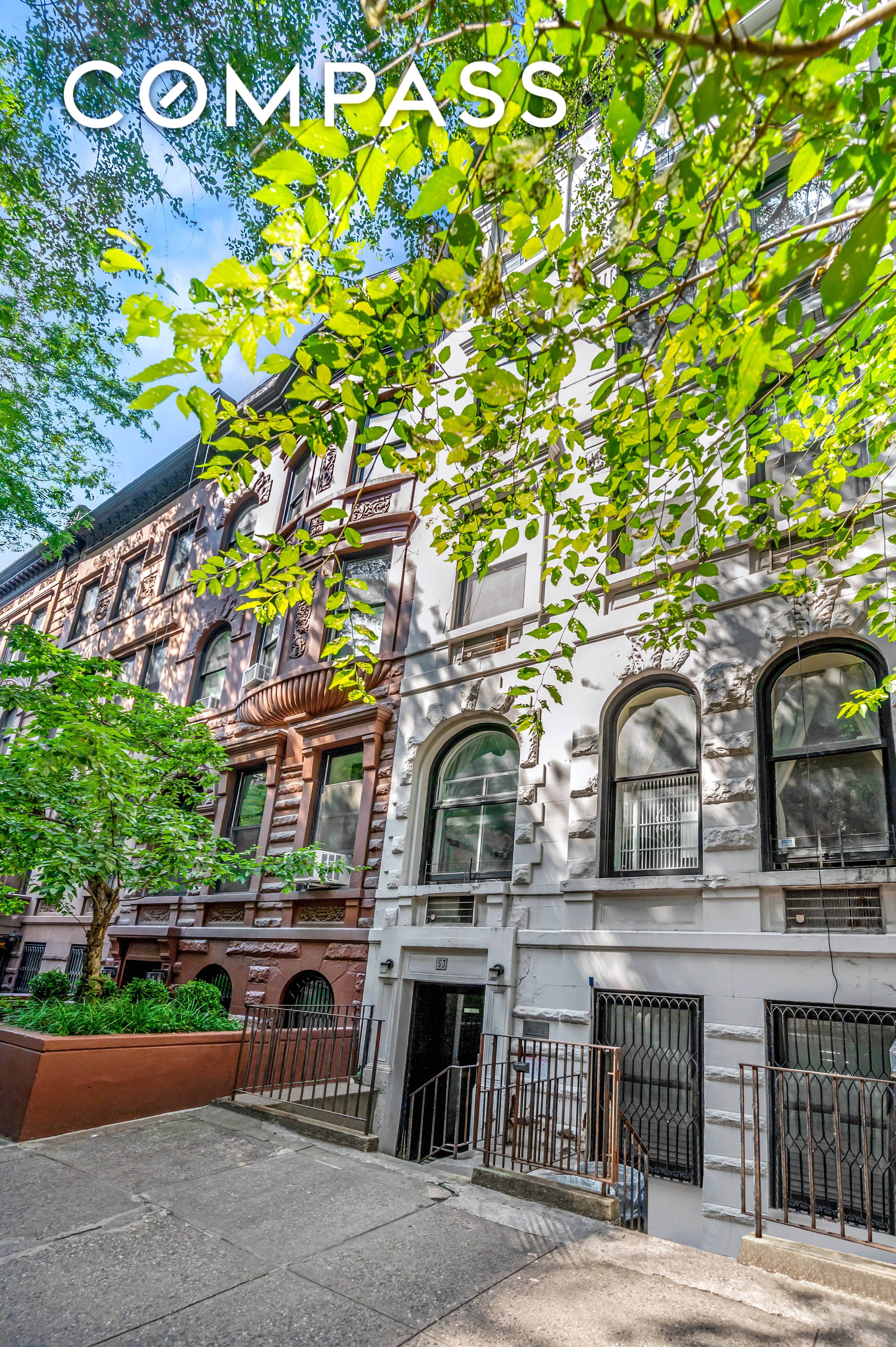 We are pleased to exclusively offer the sale of 53 West 94th Street located on the Upper West Side.