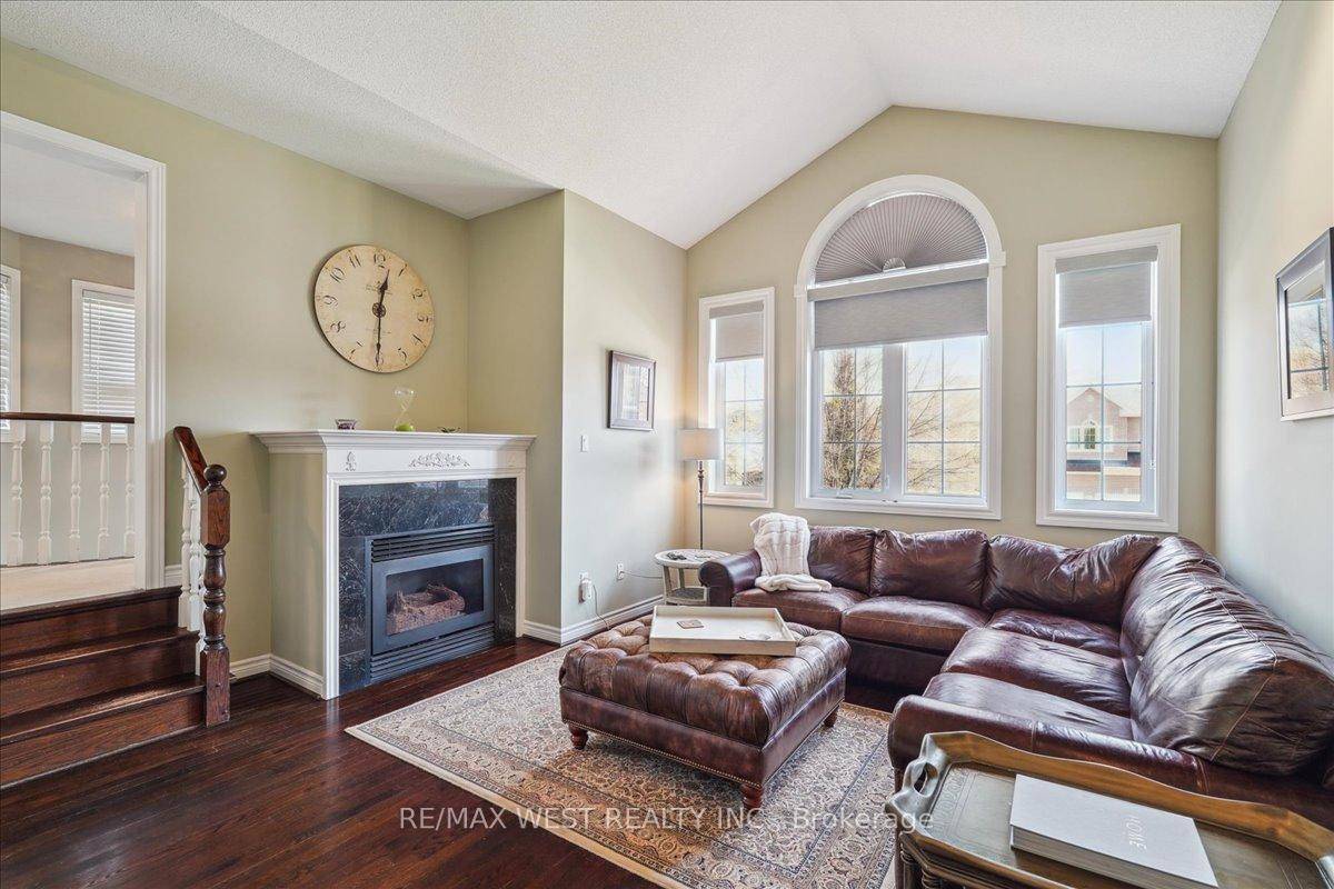 Meticulously updated and well appointed executive home that's situated on a premier crescent and set on a beautifully landscaped 60ft corner lot in one of Stouffville's highly desired communities.