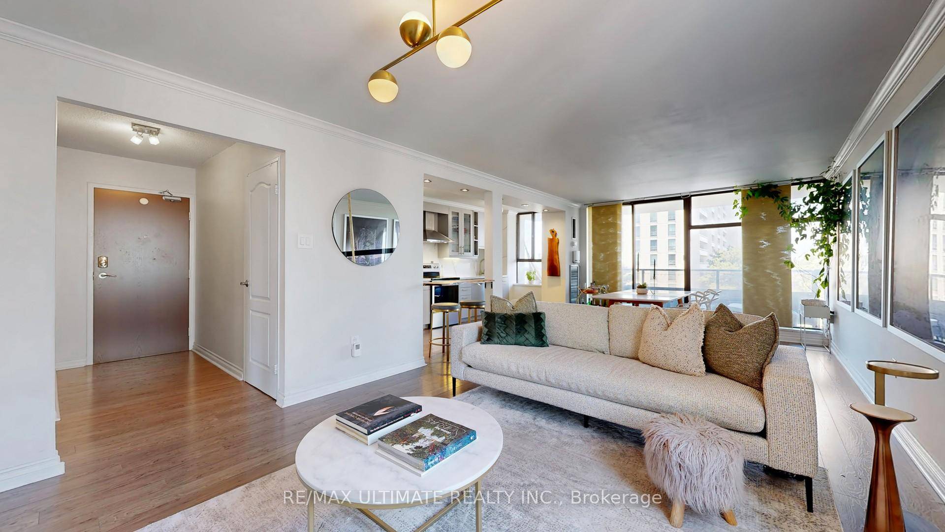 Welcome to this spacious, bright, and airy corner unit !