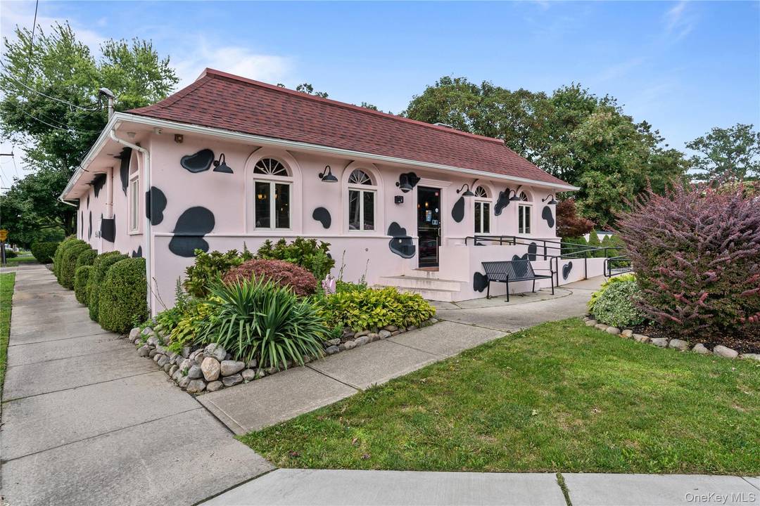 Rare opportunity to acquire a freestanding, turnkey restaurant with 50 years of operating history in a high traffic Suffolk County location.