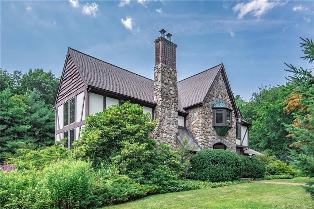 STATELY ENGLISH STONE TUDOR sited on 2.