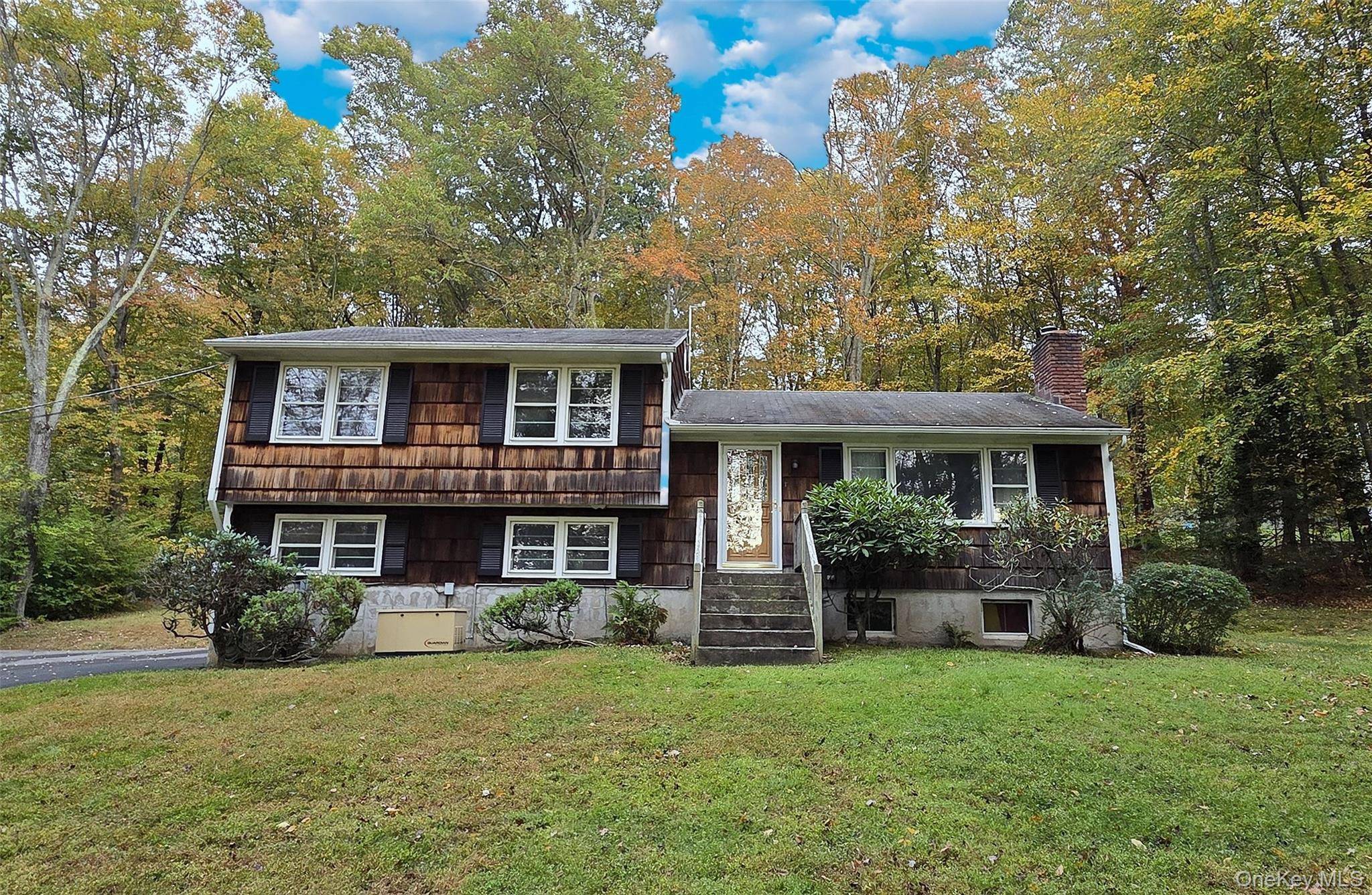 Welcome to 28 Carolyn Way a lovingly maintained split level home that offers the perfect blend of comfort, space, and community, nestled on over an acre of land in the ...