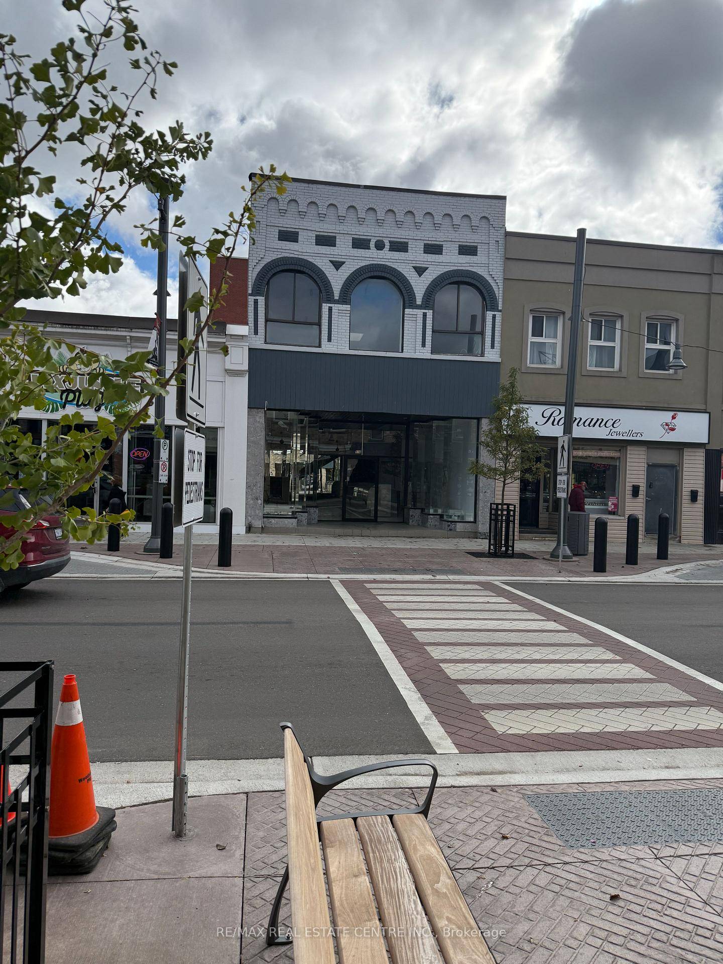 Downtown Woodstock Commercial Investment Owner User Opportunity 516 Dundas St.