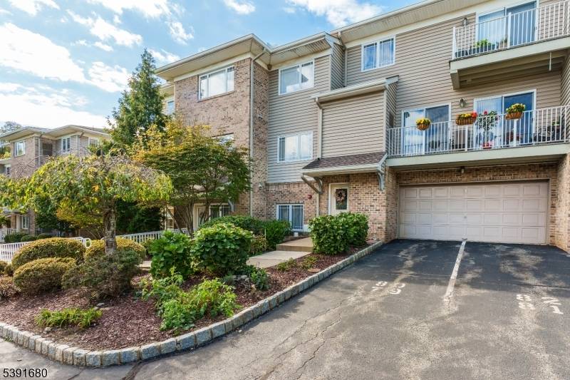 Look No Further ! ! A Rare Find in Kinnelon Heights a 55 Plus Community.