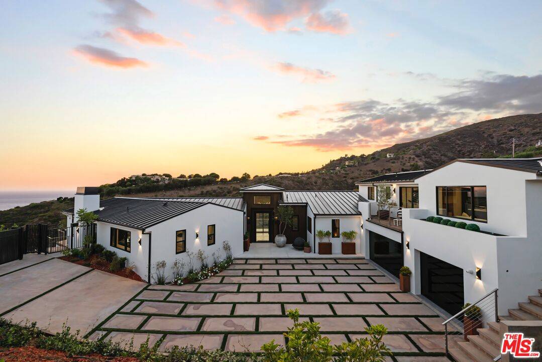 5877   Trancas Canyon Rd 5BR Malibu La