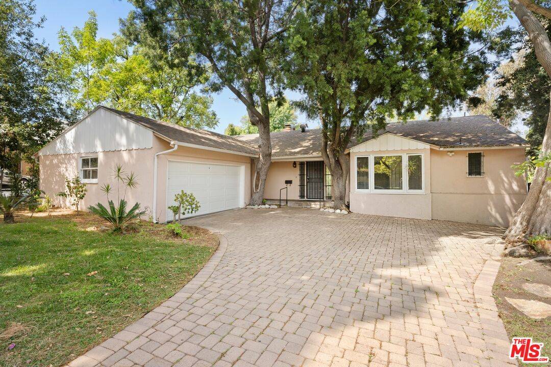 9149 Hillsboro Dr 3BR La