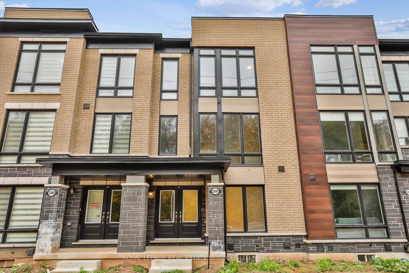 Welcome to 2491 Badger Crescent !