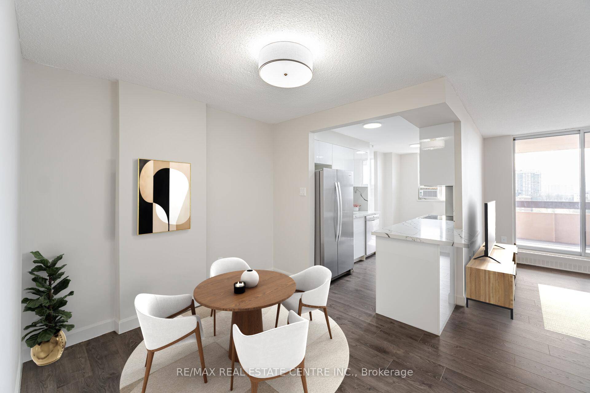 Stunning Corner Unit with 3 1 Bedrooms Located in Prime Location of Applewood Community.