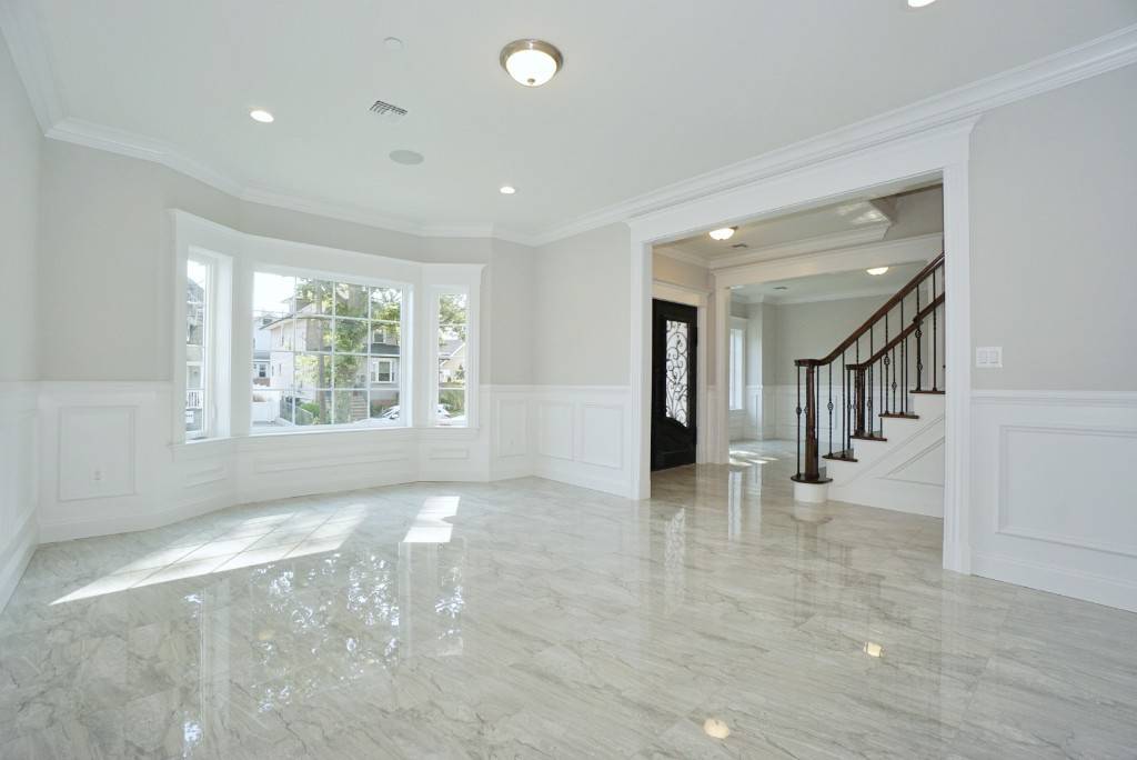 Welcome to Fairview Park Estates located in the Royal Oak section of Staten Island.