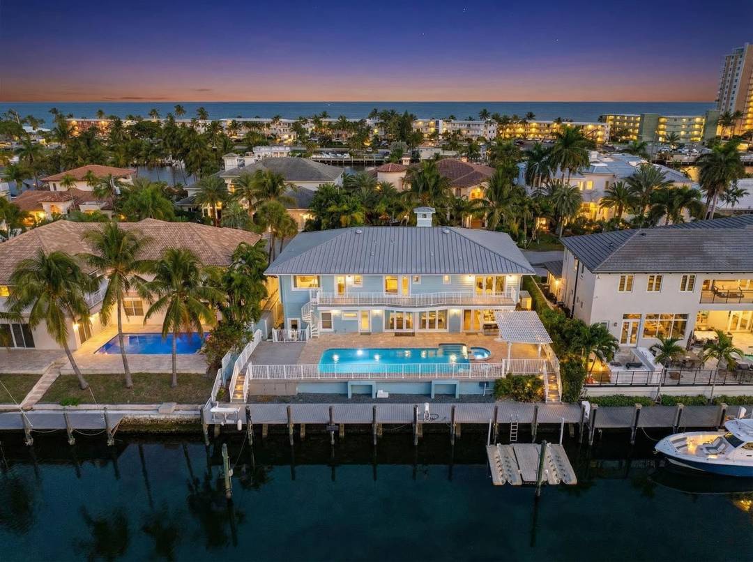 Exceptional 4BR 4BA waterfront estate in sought after Lighthouse Point offers 90 feet of deep water frontage just one canal from the Intracoastal amp ; approx.