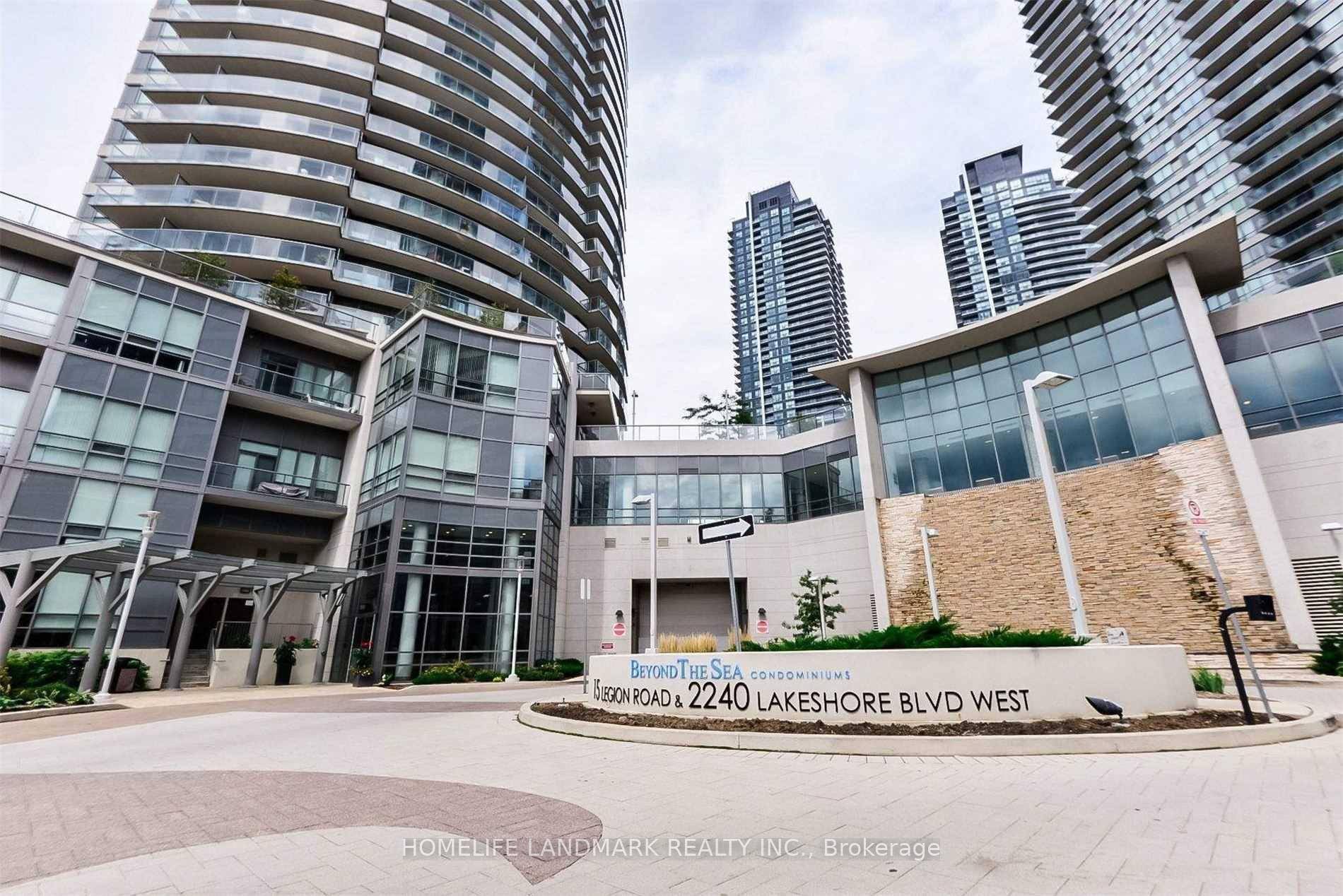 Spectacular 1 Den Unit Wows With Panoramic Lake amp ; Cityline View, Oversized Balcony W Both Walkouts From Living Room amp ; Br, Humber Bay Park At The Door, Upgraded ...