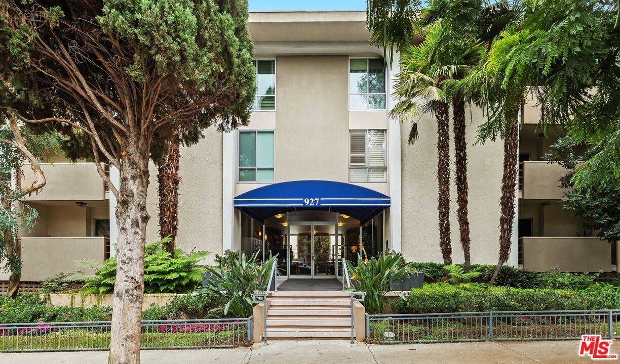 927  N Kings Rd 2BR Sunset Strip La