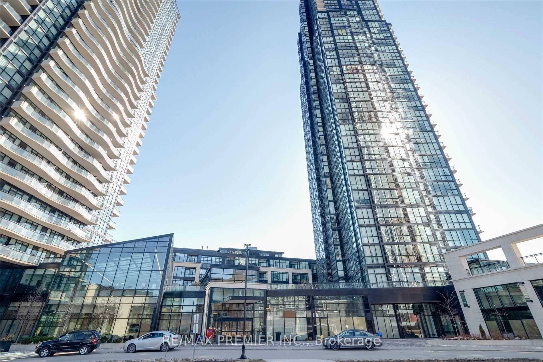 Large Open Concept 1 Bedroom Den With Floor To Ceiling Windows.