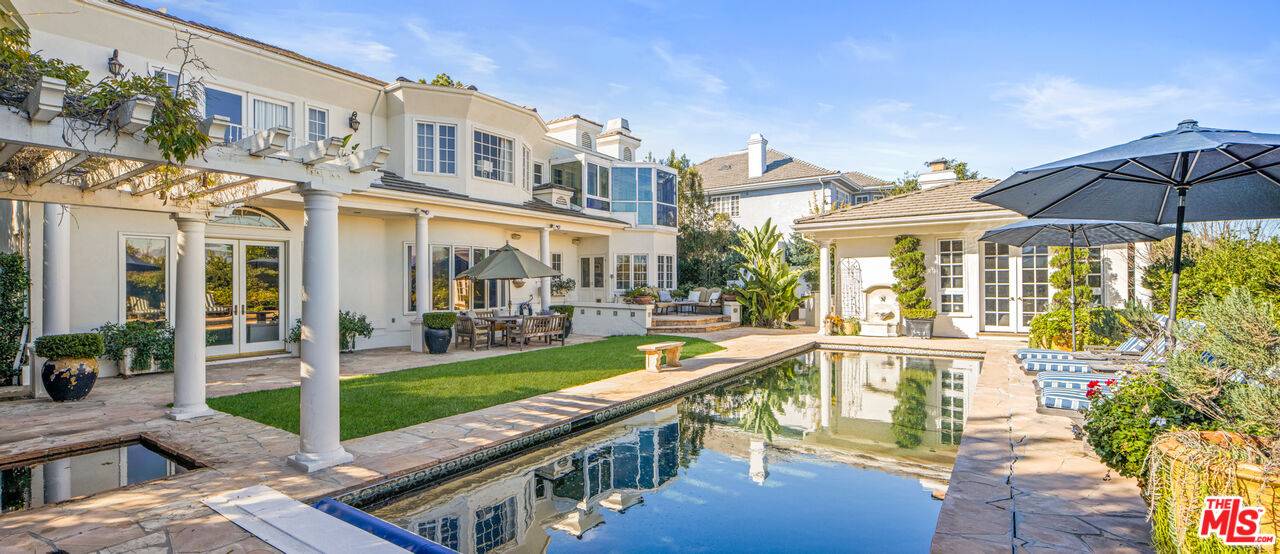 12007   CREST CT Beverly Hills LA
