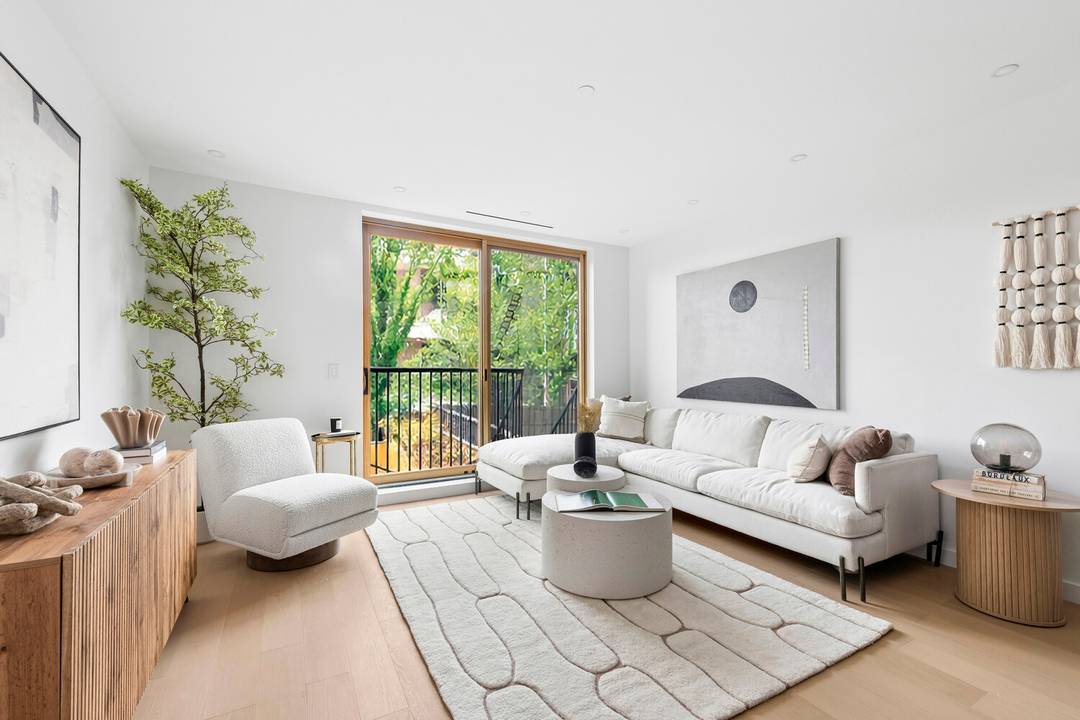 Welcome to 19 North Henry Street.