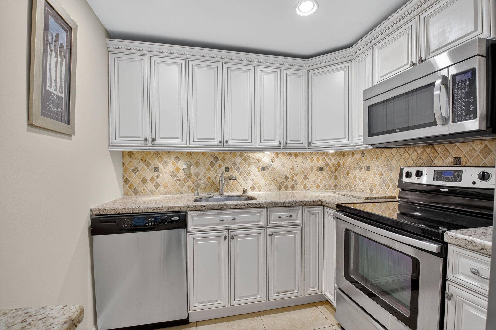 Move In Ready ! 1st floor corner unit with 2 bedrooms 2 full bathrooms is recently renovated and furnished.